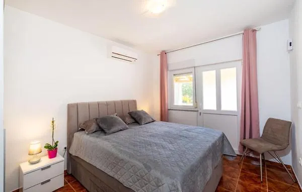 Kuca Za Odmor Marija * Policnik