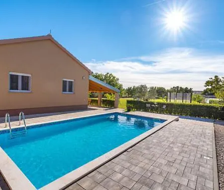 Marija With Heated Pool *