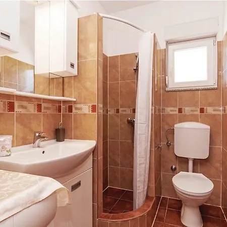 Kuca Za Odmor Marija * Policnik